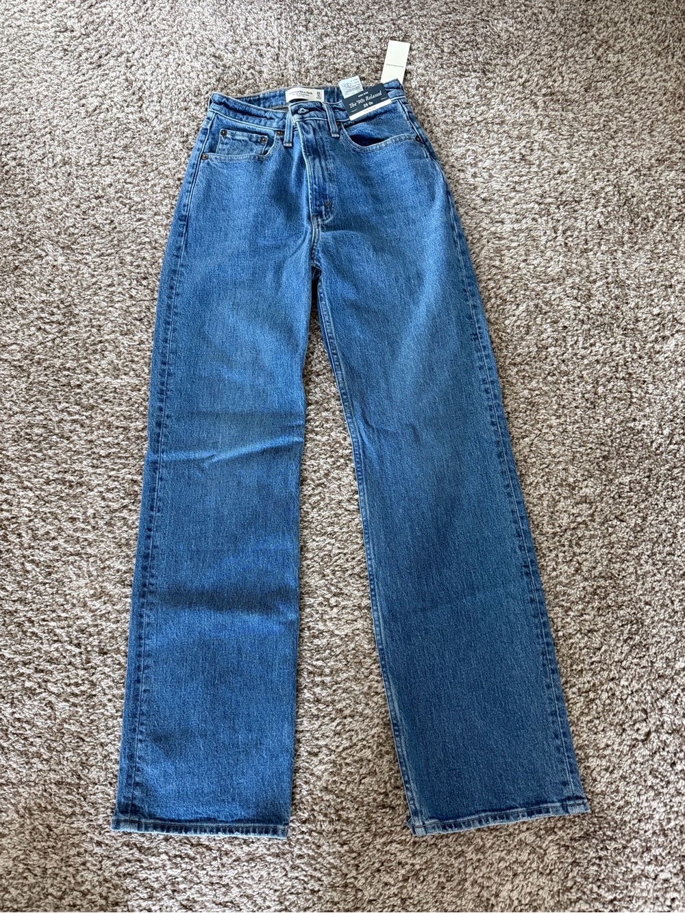 NWT Abercrombie 90s Relaxed Jeans - Curve Love